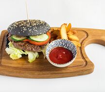 Бургер с говяжьей котлетой