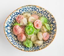 Чучвара цветная