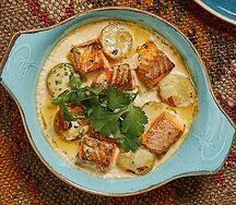 Филе форели, запеченное в пикантном соусе