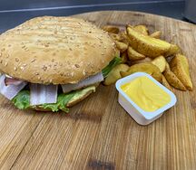 Комбо Бургер Блюмарин и картофель по-деревенски