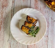 Рулетики из баклажанов