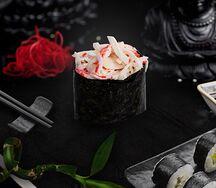 Гункан с крабом