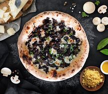 Пицца с грибами