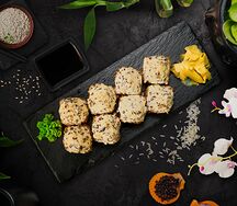 Запеченный ролл с грибами