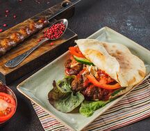 Фирменный донер с люля-кебаб