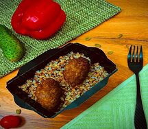 Говяжьи котлетки с гречкой