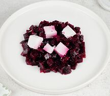 Салат из свеклы с сыром фета