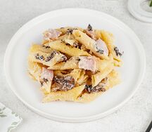 Пенне с ветчиной и грибами