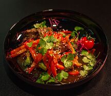 Мясо по-тайски с отстрой говядиной