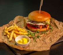 Фирменный бургер Пьяная вишня