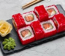 Ролл калифорния с лососем