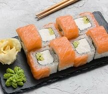 Ролл филадельфия с авокадо