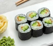 Мини ролл с огурцом