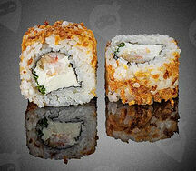 Ролл сжаренной креветкой