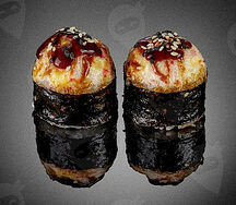 Запеченный с лососем и снежным крабом