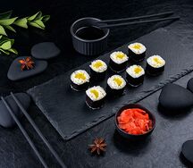 Ролл с такуаном