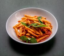 Пенне с курицей