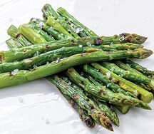 Спаржа, приготовленная на гриле