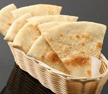 Фокачча с кунжутом