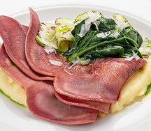 Томленый телячий язык