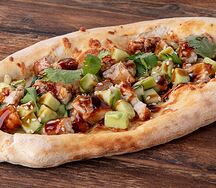 Фокачча с запеченным угрем и сыром моцарелла