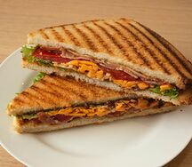 Сэндвич с беконом