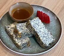 Творожная запеканка с маком