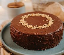 Торт Сникерс