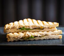 Сэндвич с тунцом
