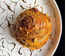 Фисташковый вензель