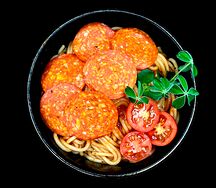 Чоризо с вялеными томатами