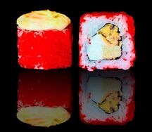 Запечённый ролл Калифорния с мидиями