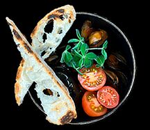 Мидии в томатном соусе