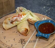 Спринг-ролл с курицей