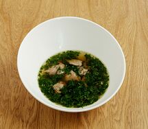 Легкая похлебка с зеленью и томленой бараниной