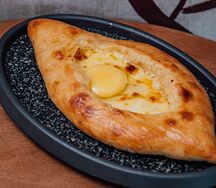 Хачапури по-аджарски