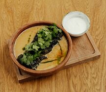 Долма с мацони и перечным соусом