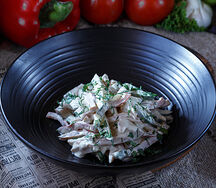 Салат с курицей и с карбонатом