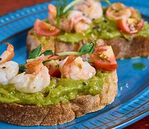 Брускетта Креветка-гуакамоле