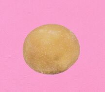 Моти Карамель