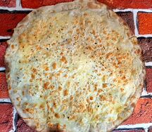 Ламаджо с сыром