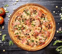 Пицца с ветчиной и грибами