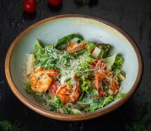 Салат Цезарь с креветкам