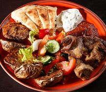 Порция шашлыка из cвинoй шейки