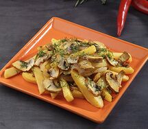 Жареный картофель с грибами