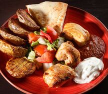 Порция шашлыка из куриного филе