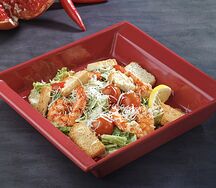 Салат Цезарь с тигровыми креветками