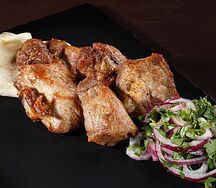 Шашлык из cвинoй шейки