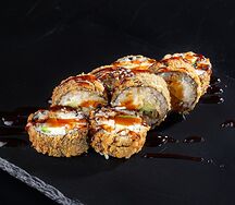 Жареный ролл с угрём