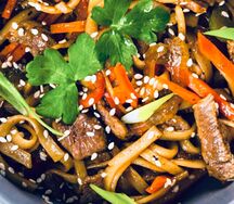 Вок с курицей 